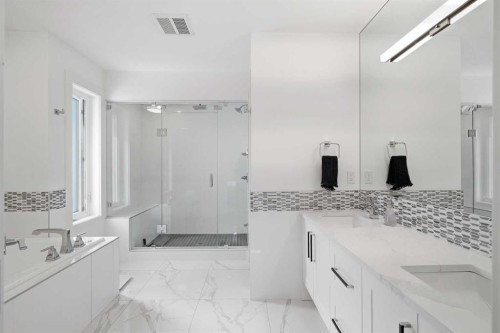 1256 Rosehill Drive Nw, Calgary, AB - Indoor Photo Showing Bathroom