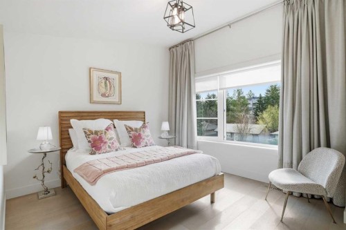 1256 Rosehill Drive Nw, Calgary, AB - Indoor Photo Showing Bedroom