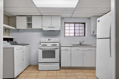 900 Abbeydale Drive Ne, Calgary, AB - Indoor