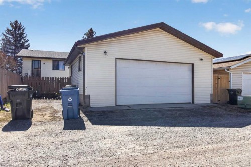 900 Abbeydale Drive Ne, Calgary, AB - Outdoor With Exterior
