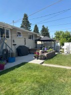 4924 40 Avenue NW Calgary, AB T3A 2P1