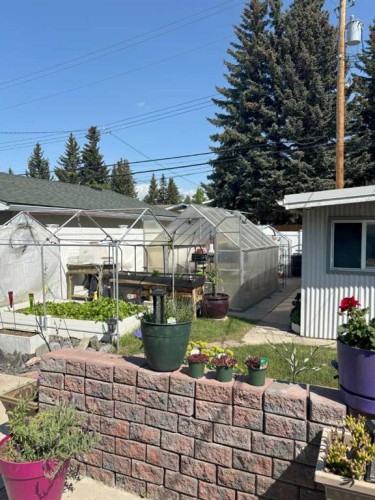 4924 40 Avenue Nw, Calgary, AB - Outdoor With Deck Patio Veranda