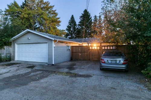 100 Allandale Close Se, Calgary, AB - Outdoor