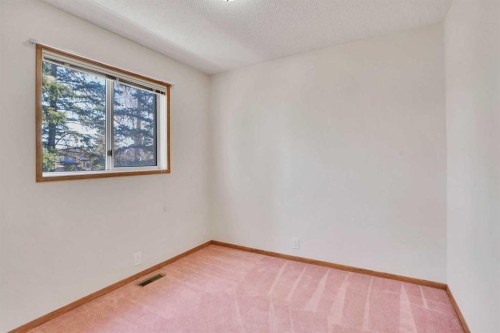 90 Martinridge Crescent Ne, Calgary, AB - Indoor Photo Showing Other Room