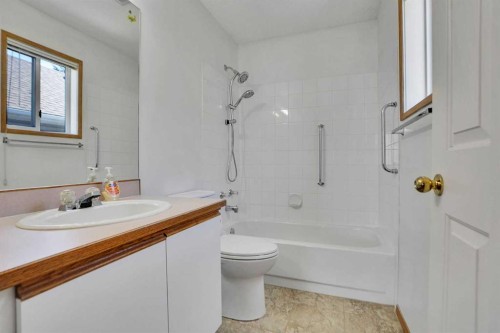 90 Martinridge Crescent Ne, Calgary, AB - Indoor Photo Showing Bathroom