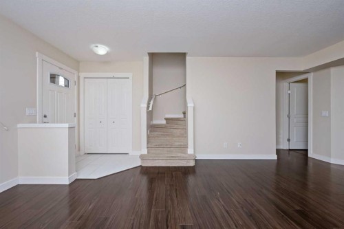 211 Mckenzie Towne Square Se, Calgary, AB - Indoor Photo Showing Other Room