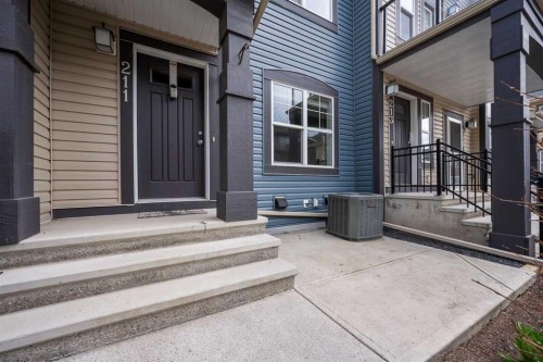211 Mckenzie Towne Square Se, Calgary, AB - Outdoor
