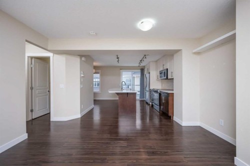 211 Mckenzie Towne Square Se, Calgary, AB - Indoor