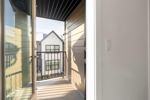 304-255 Rowmont Boulevard Nw, Calgary, AB -  With Exterior