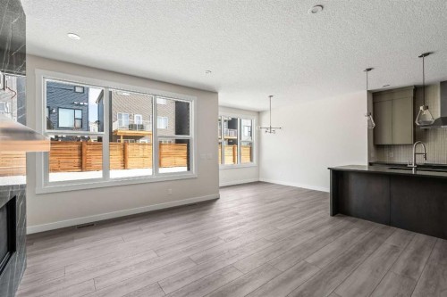 506 Lucas Way Nw, Calgary, AB - Indoor Photo Showing Kitchen
