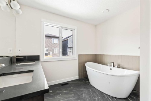 506 Lucas Way Nw, Calgary, AB - Indoor Photo Showing Bathroom