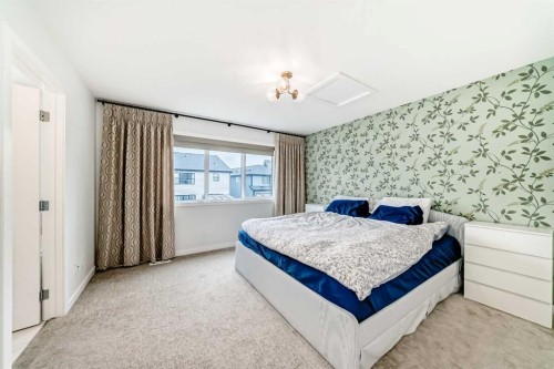 164 Magnolia Terrace Se, Calgary, AB - Indoor Photo Showing Bedroom