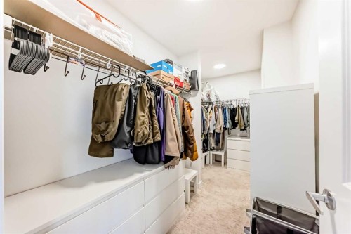 164 Magnolia Terrace Se, Calgary, AB - Indoor With Storage
