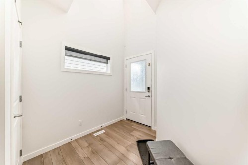 164 Magnolia Terrace Se, Calgary, AB - Indoor Photo Showing Other Room
