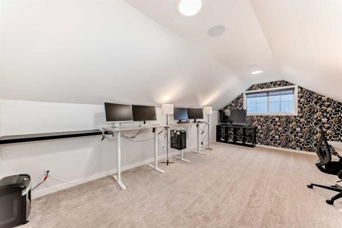 164 Magnolia Terrace Se, Calgary, AB - Indoor Photo Showing Office