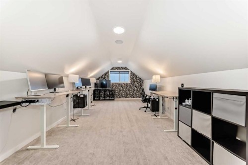 164 Magnolia Terrace Se, Calgary, AB - Indoor