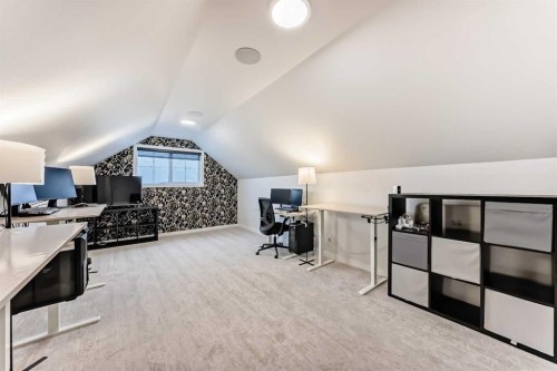 164 Magnolia Terrace Se, Calgary, AB - Indoor