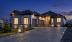 25 Cimarron Estates Gate Okotoks, AB T1S 0M9