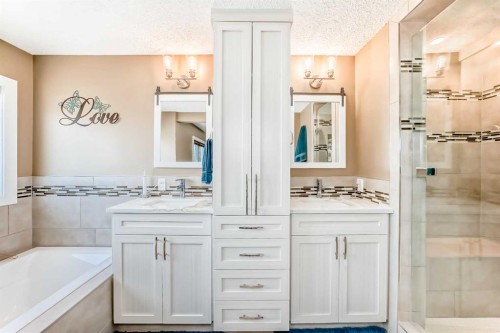 127 Mckerrell Way Se, Calgary, AB - Indoor Photo Showing Bathroom