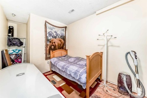 127 Mckerrell Way Se, Calgary, AB - Indoor