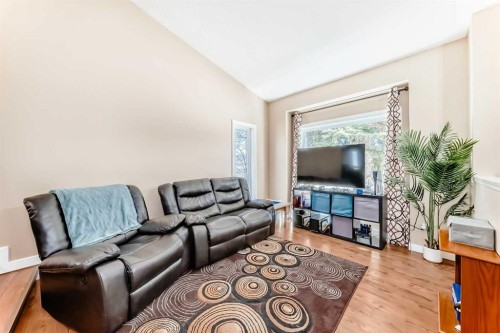 127 Mckerrell Way Se, Calgary, AB - Indoor Photo Showing Living Room