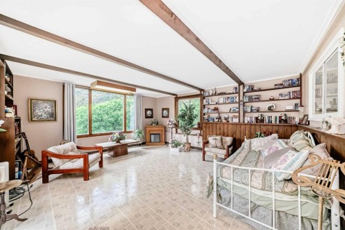 10737 Eamon Road Nw, Calgary, AB 