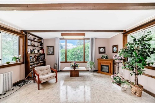 10737 Eamon Road Nw, Calgary, AB 