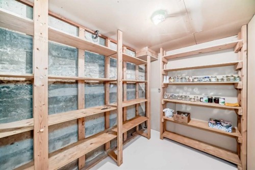 10737 Eamon Road Nw, Calgary, AB 
