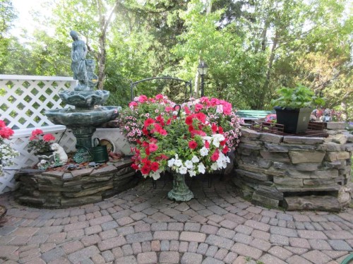 10737 Eamon Road Nw, Calgary, AB 