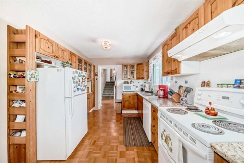 10737 Eamon Road Nw, Calgary, AB 