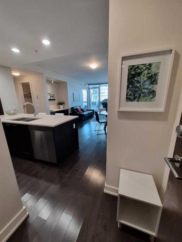 722-222 Riverfront Avenue Sw, Calgary, AB - Indoor Photo Showing Other Room