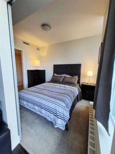 722-222 Riverfront Avenue Sw, Calgary, AB - Indoor Photo Showing Bedroom