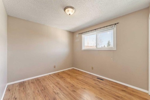 7003 Temple Drive Ne, Calgary, AB - Indoor Photo Showing Other Room