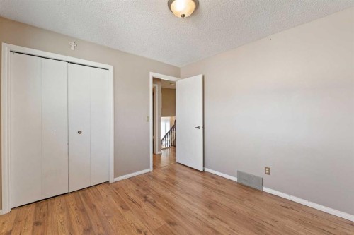 7003 Temple Drive Ne, Calgary, AB - Indoor Photo Showing Other Room