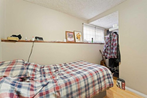 7003 Temple Drive Ne, Calgary, AB - Indoor Photo Showing Bedroom