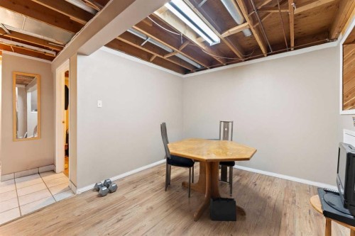7003 Temple Drive Ne, Calgary, AB - Indoor
