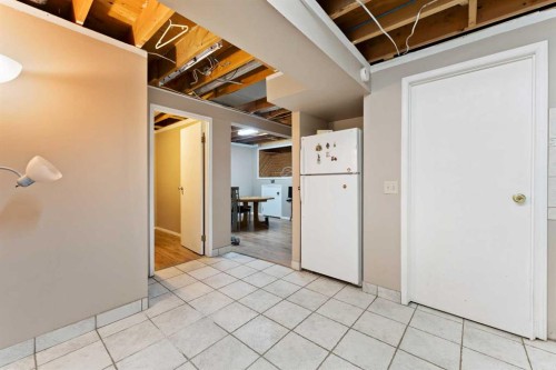 7003 Temple Drive Ne, Calgary, AB - Indoor