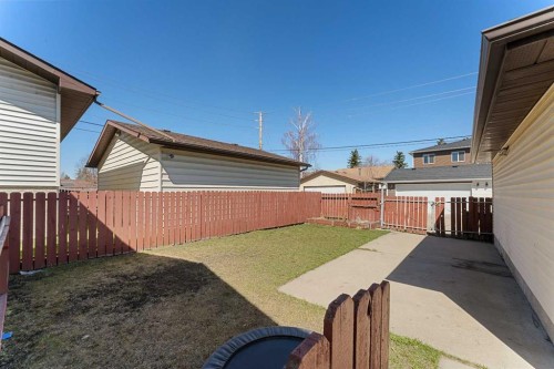 7003 Temple Drive Ne, Calgary, AB - Outdoor