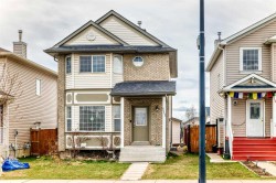 111 Tarawood Road NE Calgary, AB T3J 5B3