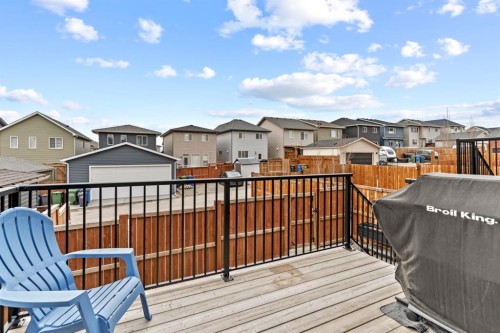 27 Heritage Rise, Cochrane, AB - Outdoor With Exterior