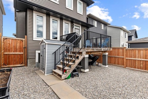 27 Heritage Rise, Cochrane, AB - Outdoor With Exterior