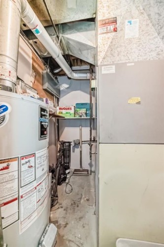 724D Raynard Crescent Se, Calgary, AB - Indoor Photo Showing Basement