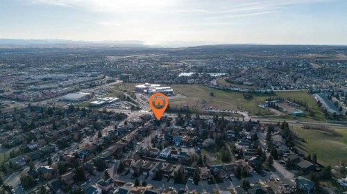 68 Hawkfield Crescent Nw, Calgary, AB - Outdoor With View