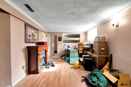924 Hunterston Hill Nw, Calgary, AB - Indoor