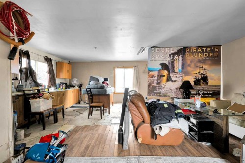 924 Hunterston Hill Nw, Calgary, AB - Indoor