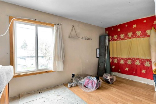 924 Hunterston Hill Nw, Calgary, AB - Indoor