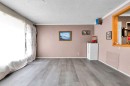 924 Hunterston Hill Nw, Calgary, AB  - Indoor Photo Showing Other Room 