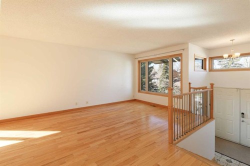 48 Ranchridge Drive Nw, Calgary, AB - Indoor Photo Showing Other Room