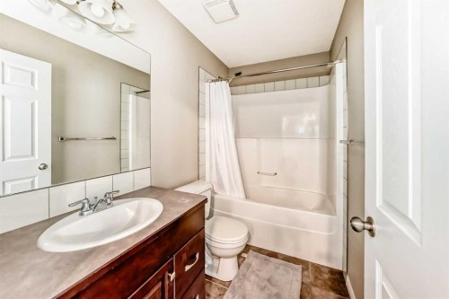 78 Kincora Heath Nw, Calgary, AB - Indoor Photo Showing Bathroom