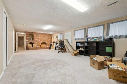 7 Willow Vale, Rural Rocky View County, AB - Indoor